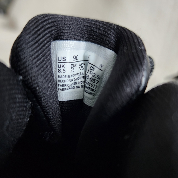 EUC β
οΈ 9C Jordan Toddler's Retro Black/Field Purple - Picture 6 of 6